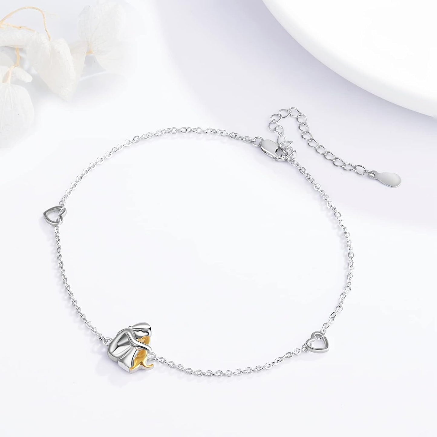 Love | Holding dog bracelet